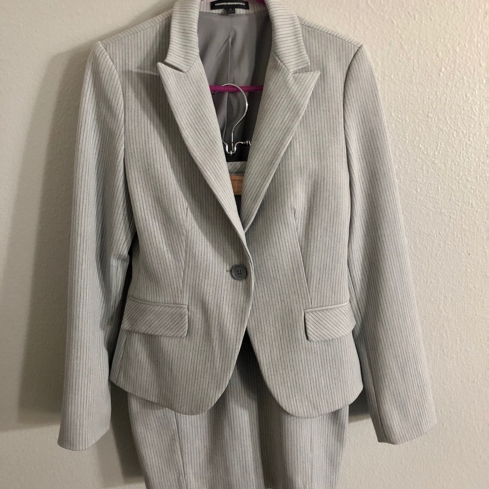 Express Women’s Skirt Suit